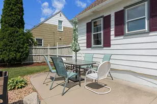 302 16th St SE, Austin, MN 55912 - Photo 32