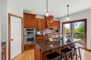 5501 Fernbrook Ln N, Plymouth, MN 55446 - Photo 16