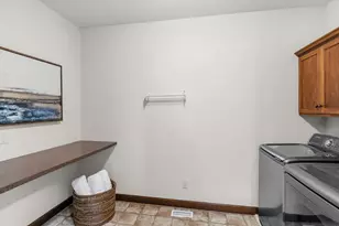5501 Fernbrook Ln N, Plymouth, MN 55446 - Photo 26