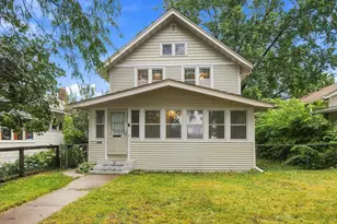 1019 Sherburne Ave, Saint Paul, MN 55104 - Photo 1