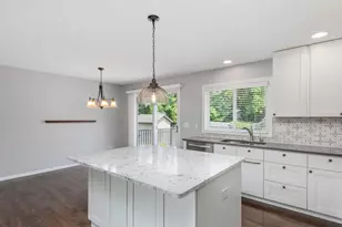 7926 Chesshire Ln N, Maple Grove, MN 55311 - Photo 14