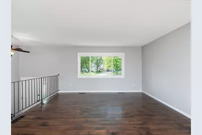 7926 Chesshire Lane N, Maple Grove, MN 55311 - Photo 6