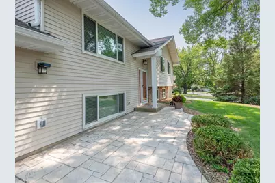 7926 Chesshire Lane N, Maple Grove, MN 55311 - Photo 4