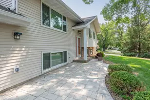 7926 Chesshire Ln N, Maple Grove, MN 55311 - Photo 4