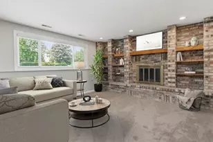 7926 Chesshire Ln N, Maple Grove, MN 55311 - Photo 20