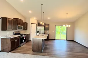 5289 114th Ave, Clear Lake, MN 55319 - Photo 4
