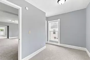 2410 James Ave N, Minneapolis, MN 55411 - Photo 20