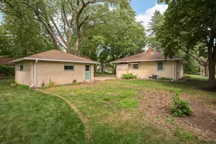 1847 Fernwood St, Roseville, MN 55113 - Photo 12