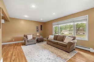 2216 E 114th St, Burnsville, MN 55337 - Photo 2