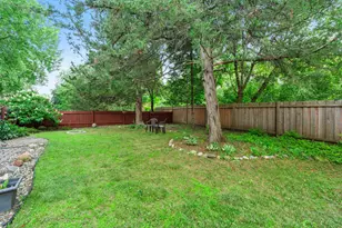 1820 Slater Ln, Burnsville, MN 55337 - Photo 40