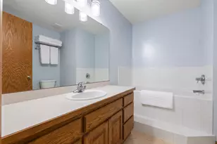 1820 Slater Ln, Burnsville, MN 55337 - Photo 18
