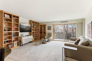 210 W Grant St, Minneapolis, MN 55403 - Photo 14