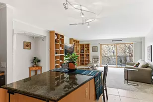 210 W Grant St, Minneapolis, MN 55403 - Photo 20