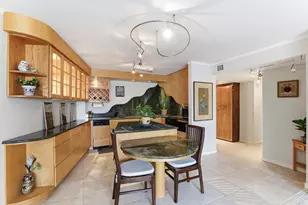 210 W Grant St, Minneapolis, MN 55403 - Photo 16
