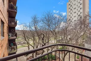 210 W Grant St, Minneapolis, MN 55403 - Photo 22