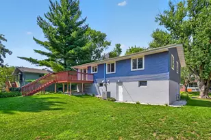 2666 E River Rd NE, Rochester, MN 55906 - Photo 34