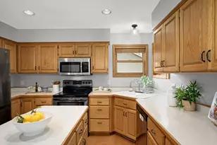 5410 Teakwood Ln N, Plymouth, MN 55442 - Photo 14