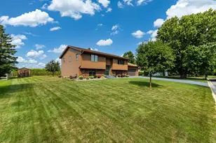 902 Park Ln, Belle Plaine, MN 56011 - Photo 24