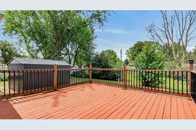 621 N Park Place, Cadott, WI 54727 - Photo 34