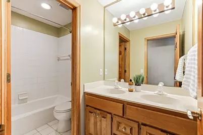 2413 Bridle Creek Trail, Chanhassen, MN 55317 - Photo 24