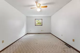 300 8th St NW, Plainview, MN 55964 - Photo 10