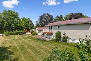 300 8th St NW, Plainview, MN 55964 - Photo 28