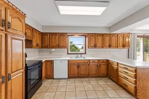 300 8th St NW, Plainview, MN 55964 - Photo 4