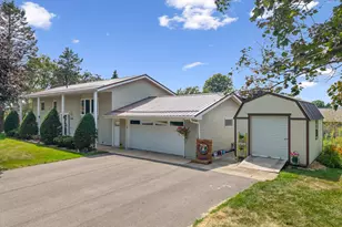 300 8th St NW, Plainview, MN 55964 - Photo 26