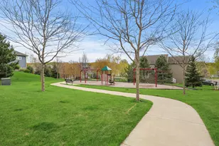 11330 Sand Castle Dr, Woodbury, MN 55129 - Photo 44