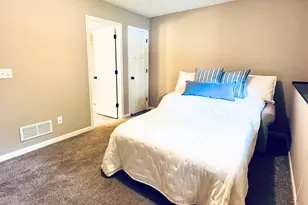 11330 Sand Castle Dr, Woodbury, MN 55129 - Photo 38