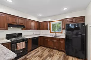 6043 Kalland Dr NE, Albertville, MN 55301 - Photo 8