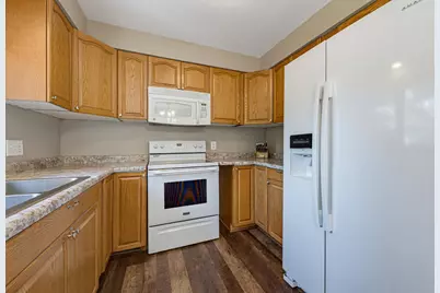 745 Dale Street SW, Hutchinson, MN 55350 - Photo 14