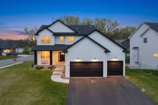 429 Collova Dr, Vadnais Heights, MN 55127 - Photo 1