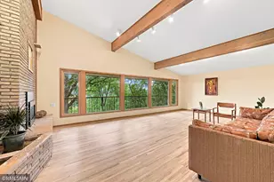 44 Miller Crest Ln, Saint Paul, MN 55106 - Photo 12