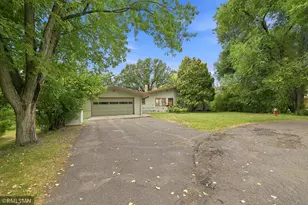 44 Miller Crest Ln, Saint Paul, MN 55106 - Photo 2