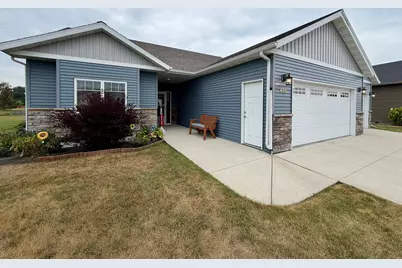 406 13th Street NE, Dilworth, MN 56529 - Photo 2