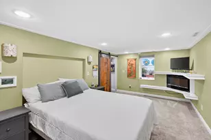 1601 E 82nd St, Bloomington, MN 55425 - Photo 30