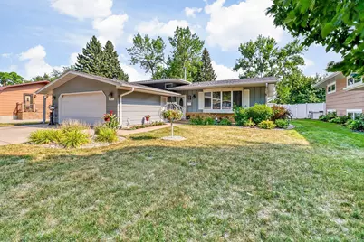 1411 23rd Avenue S, Moorhead, MN 56560 - Photo 2