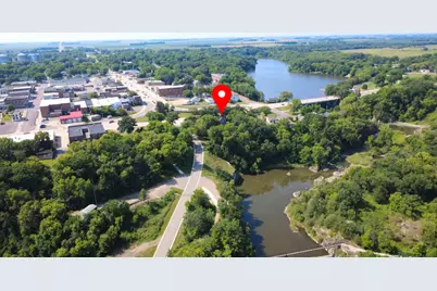 109 W Bridge Street, Redwood Falls, MN 56283 - Photo 4