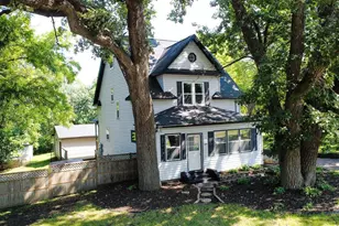 109 W Bridge St, Redwood Falls, MN 56283 - Photo 2