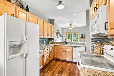 1971 Andrew Court, Chanhassen, MN 55317 - Photo 8