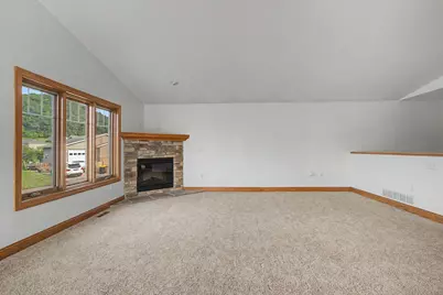 701 Spring Court, Brownsville, MN 55919 - Photo 6