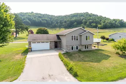 701 Spring Court, Brownsville, MN 55919 - Photo 2