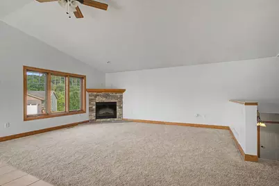 701 Spring Court, Brownsville, MN 55919 - Photo 4