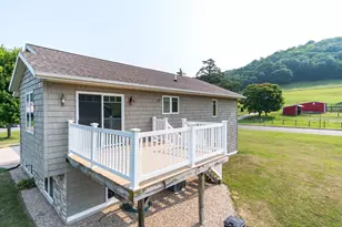 701 Spring Ct, Brownsville, MN 55919 - Photo 34