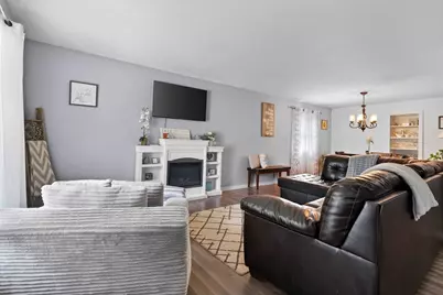 405 W Channing Avenue, Fergus Falls, MN 56537 - Photo 6