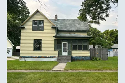 309 4th Street W, Thief River Falls, MN 56701 - Photo 1
