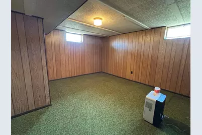 506 Lincoln Avenue W, Karlstad, MN 56732 - Photo 30