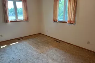 506 Lincoln Ave W, Karlstad, MN 56732 - Photo 16