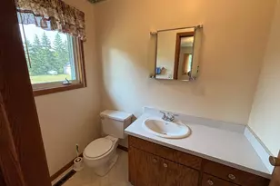 506 Lincoln Ave W, Karlstad, MN 56732 - Photo 18